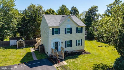 15218 Sovereign Pl, CHANTILLY, VA, 20151-1410 | Card Image