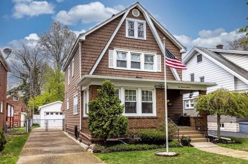 607 Beverly Dr, Erie, PA, 16505-4617 | Card Image