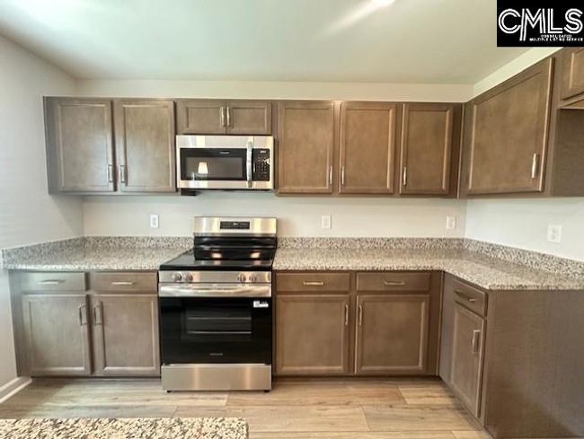 1037 Astoria Dr, Townhouse with 3 bedrooms, 3 bathrooms and null parking in Columbia SC | Image 8