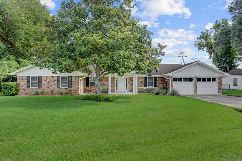 709 Bob O Link Ln, Wharton, TX, 77488-3215 | Card Image
