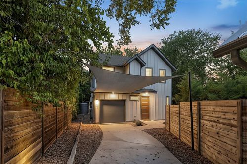 2-602 Irma Dr, Austin, TX, 78752-4133 | Card Image