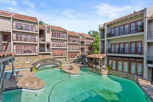 apt-12-1111 W 46th St, Kansas City, MO, 64112-1212 | Card Image