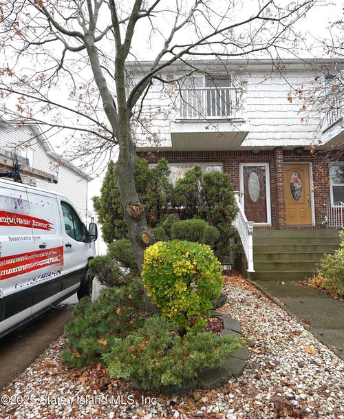 4364 Richmond Ave, Staten Island, NY, 10312-6535 | Card Image