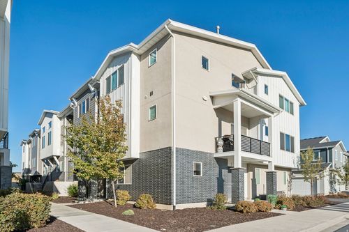 15152 S Wild Horse Way, Bluffdale, UT, 84065-1826 | Card Image