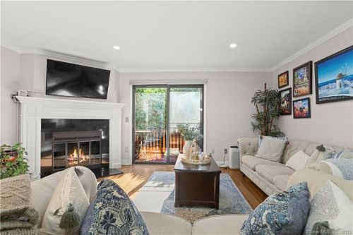 unit-13-130 Fillow St, Norwalk, CT, 06850-2439 | Card Image
