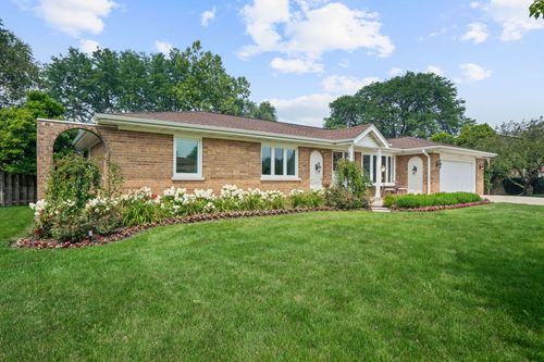 5N506 Santa Fe Trl, Bloomingdale, IL, 60108-2411 | Card Image