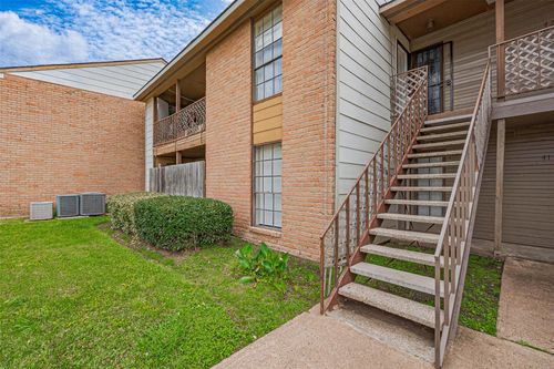 apt-43-9090 S Braeswood Blvd, Houston, TX, 77074-2339 | Card Image