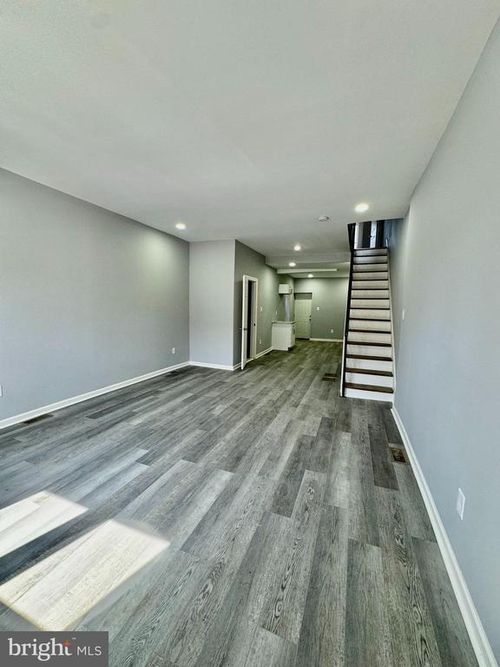 2925 W Susquehanna Ave, PHILADELPHIA, PA, 19121-1243 | Card Image