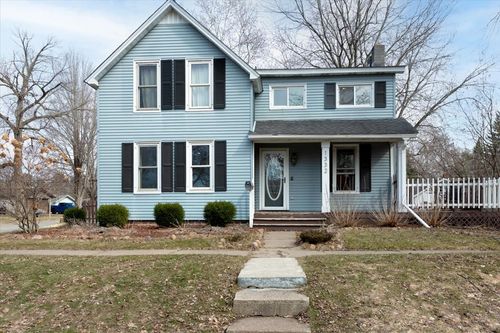 1332 Knapp St, Menomonie, WI, 54751-4608 | Card Image