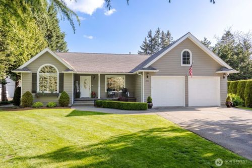 1711 Main St, Lynden, WA, 98264-9115 | Card Image