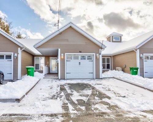94 Etna St, Bridgewater, NS, B4V8Z4 | Card Image