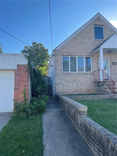 158-11 96th Street, House other with 2 bedrooms, 1 bathrooms and null parking in Howard Beach NY | Image 2