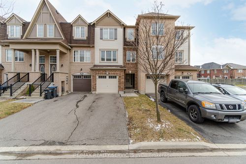 4 Colonel Frank Ching Cres, Brampton, ON, L6Y5W5 | Card Image