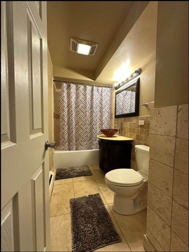 APT-9 - 303 E Plainfield Rd, Condo with 2 bedrooms, 1 bathrooms and 1 parking in La Grange IL | Image 10