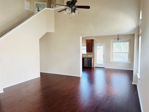 245 Verano Dr, Kyle, TX, 78640-5768 | Card Image