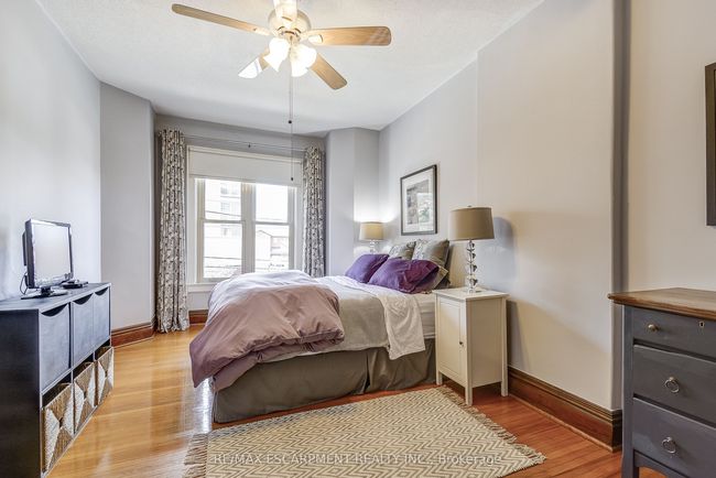 24 Ray St N, House other with 5 bedrooms, 3 bathrooms and 4 parking in Hamilton ON | Image 22