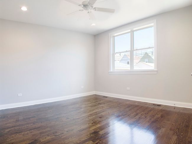 APT-2 - 4113 Western Ave, Condo with 2 bedrooms, 2 bathrooms and 1 parking in Chicago IL | Image 6