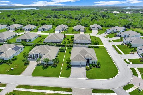 7230 33rd Sq, Vero Beach, FL, 32967-6904 | Card Image