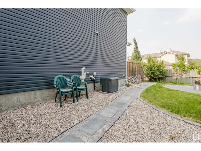 1109 176 St Sw, Home with 3 bedrooms, 3 bathrooms and 4 parking in Edmonton AB | Image 59