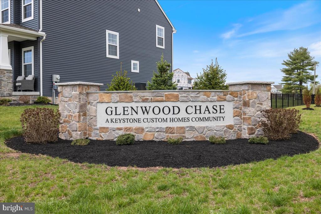 Residential in PENNSBURG 4