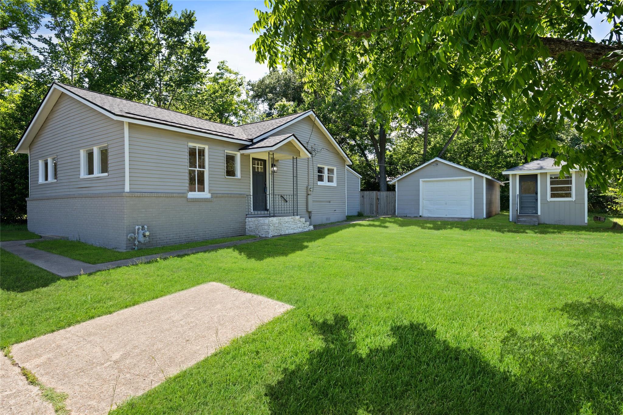 Residential Lease in Bellville 2