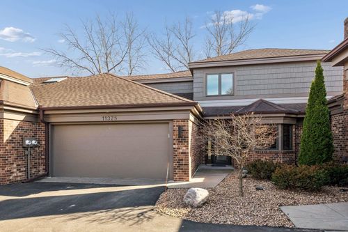 11325 57th Ave N, Plymouth, MN, 55442-1567 | Card Image