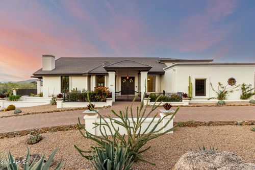 7390 E Stagecoach Pass, Carefree, AZ, 85377-4530 | Card Image