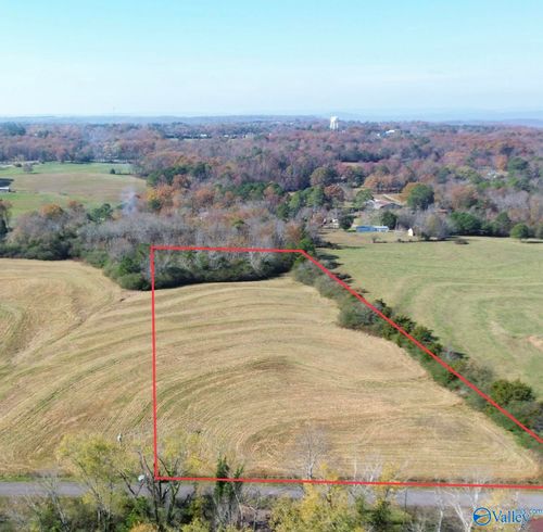 4.26 Ester Rd, Grant, AL, 35747-8809 | Card Image