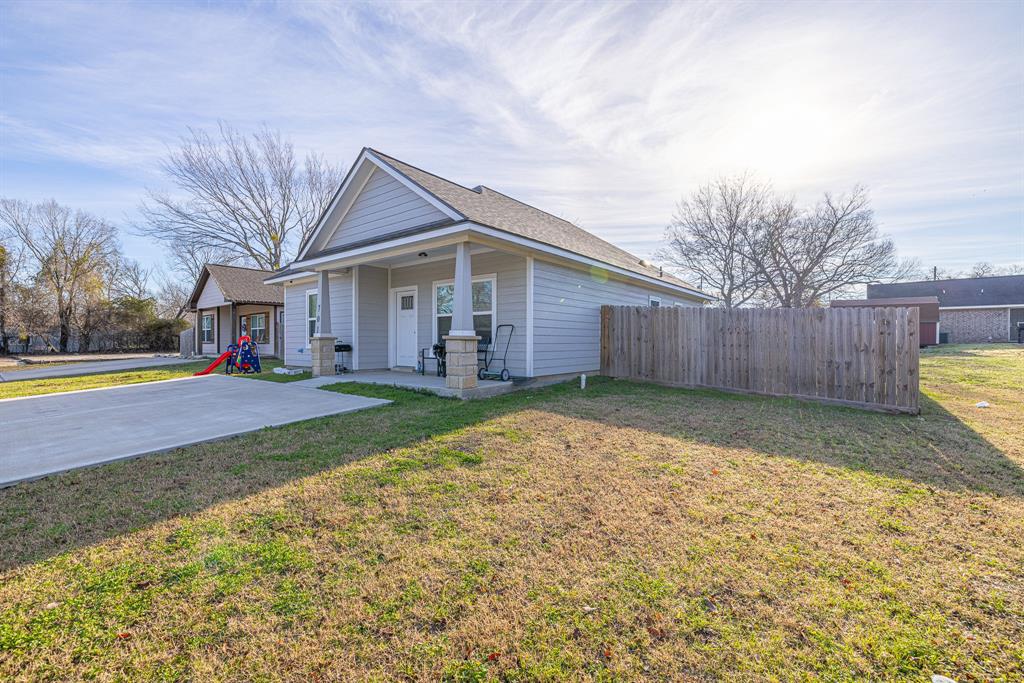 Martin Luther King Jr St, Bryan, TX 77803