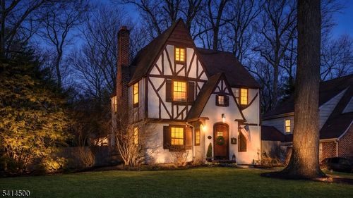 660 Glen Ave, Westfield, NJ, 07090-4325 | Card Image