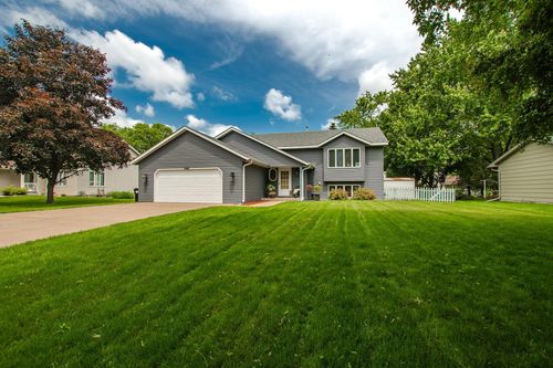 167 Green Briar Dr, Lino Lakes, MN, 55014-1283 | Card Image