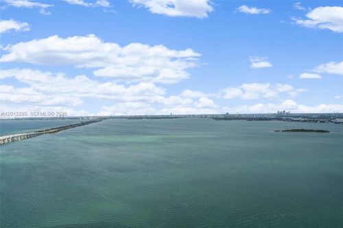 3306-480 Ne 31st St, Miami, FL, 33137-4593 | Card Image