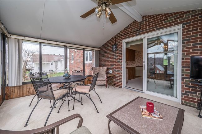 458 Rosslyn Ave, House other with 4 bedrooms, 2 bathrooms and 1 parking in Springdale PA | Image 27