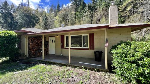 11 Goodyear Rd, Douglas City, CA, 96024-8003 | Card Image