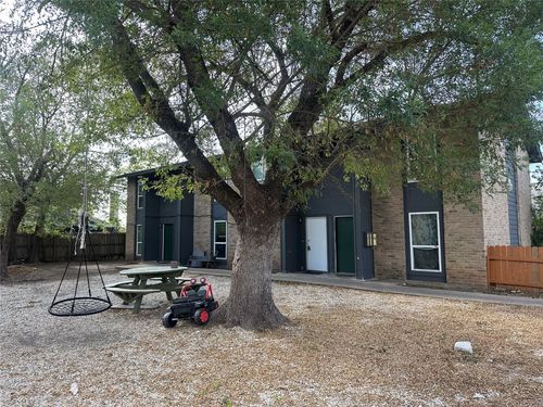 8611 Putnam Dr, Austin, TX, 78757-7149 | Card Image