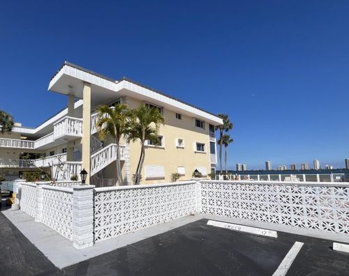 112-100 Doolen Ct, North Palm Beach, FL, 33408-5682 | Card Image