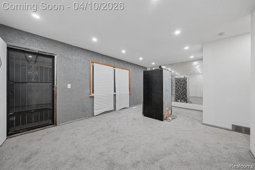 3931 14th St, Ecorse, MI, 48229-1300 | Card Image