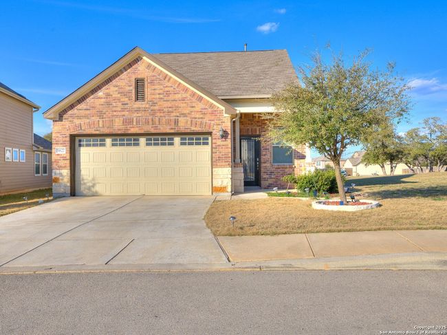 5627 Chestnut Xing, House other with 3 bedrooms, 3 bathrooms and null parking in San Antonio TX | Image 37
