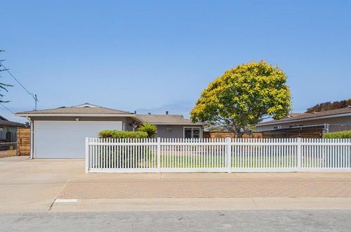 3035 King Cir, Marina, CA, 93933-3616 | Card Image