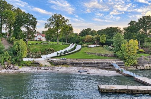 11006 Edgewater Drive, Cleveland, OH, 44102 | Card Image