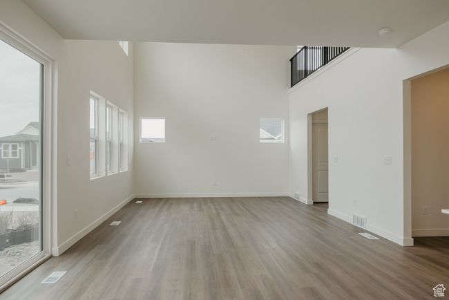 View from the kitchen into the living room | Image 5