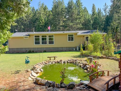 102 Briar Ln, Selma, OR, 97538-3500 | Card Image