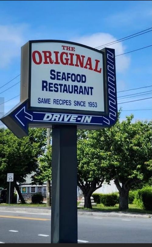 527 Main St, Dennis Port, MA, 02639-1306 | Card Image