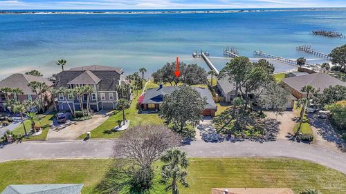 2017 Jessica Way, Navarre, FL, 32566-2947 | Card Image