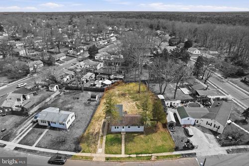 4 Coville Dr, BROWNS MILLS, NJ, 08015-3739 | Card Image