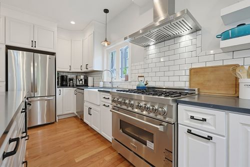 53 Fairbanks St, Boston, MA, 02135-2503 | Card Image