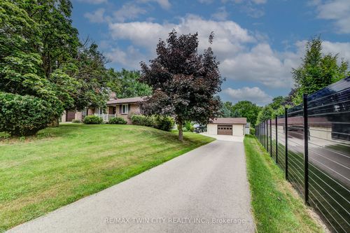 3970 Tannahill Dr, Shakespeare, ON, N0B2P0 | Card Image