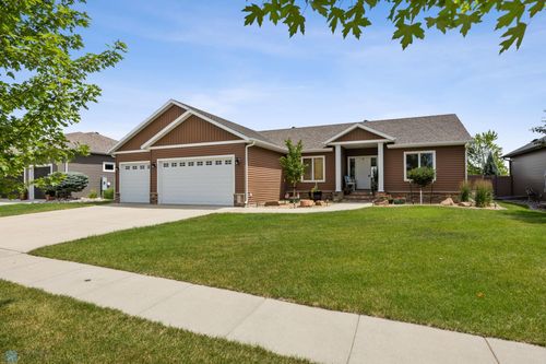 3847 Reserve Drive E, Fargo, ND, 58078 | Card Image