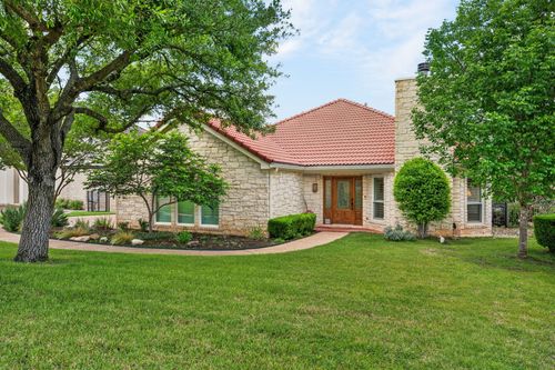17 Stillmeadow Dr, The Hills, TX, 78738-1401 | Card Image