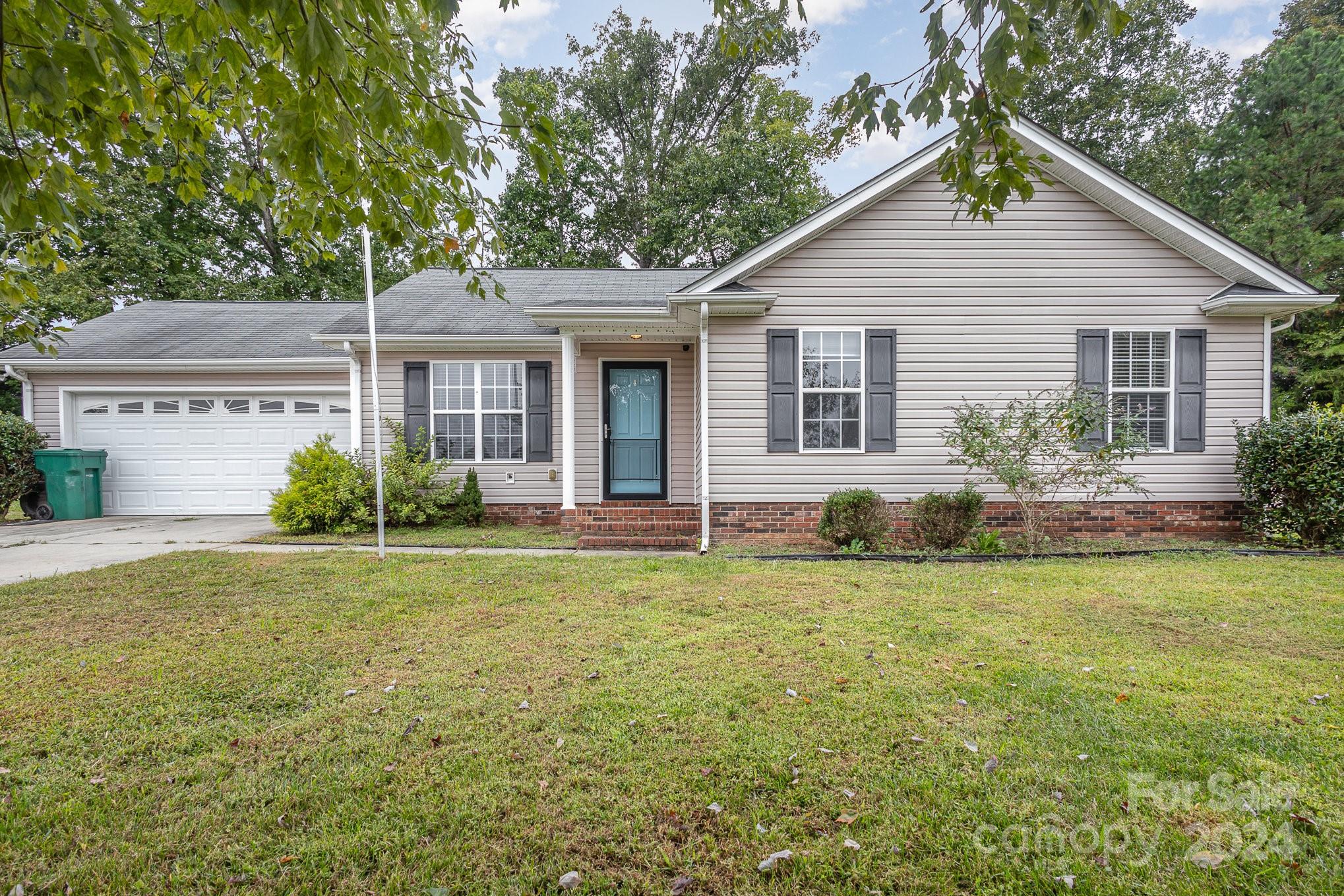 Azure Ave, Albemarle, NC 28001